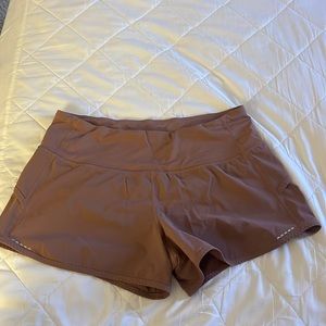Lighter brown lulu shorts!